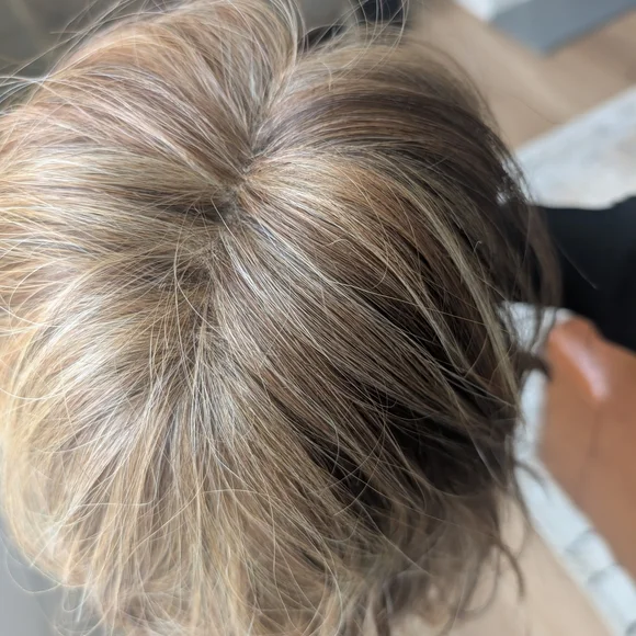 Belle Tress Nutella Buttercream Wig - Picture 5 of 9